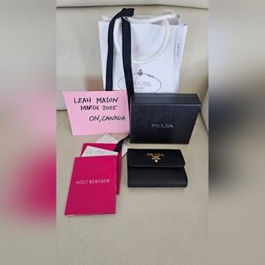 Prada Authentic Saffiano Leather Black Wallet  Zip Coin Compartment small